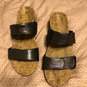 Vionic Pepper Black Strap Cork Sandals